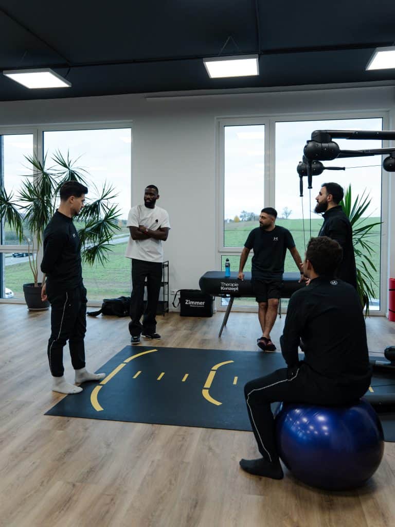 FC Berlin City x TherapieKonzept – Physiotherapie auf Pro‑Niveau für die Icon League berlincity physio 72